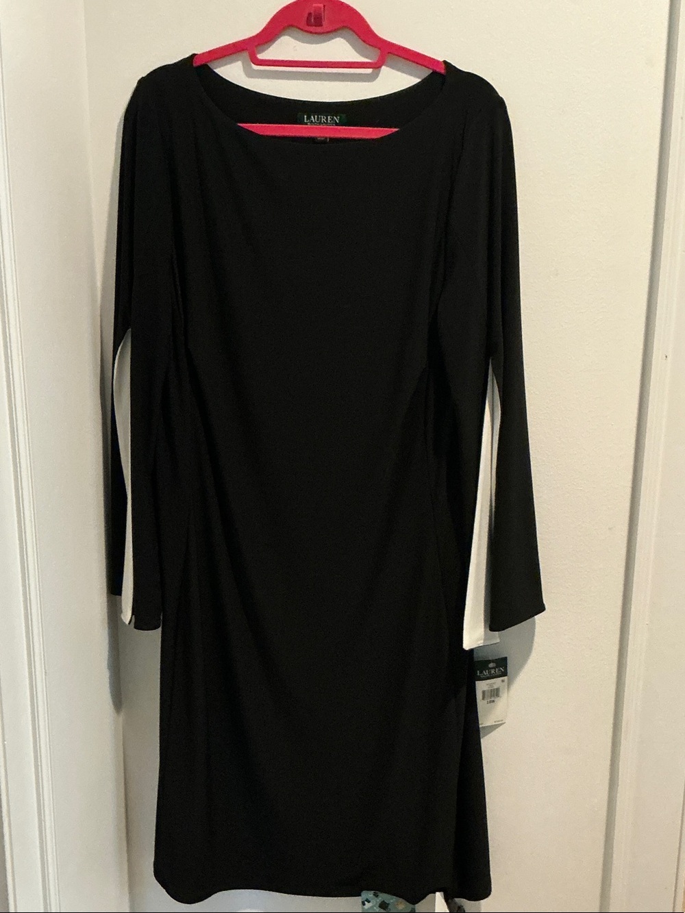 Lauren Ralph Lauren Black Shift Dress with White Sleeve Accents